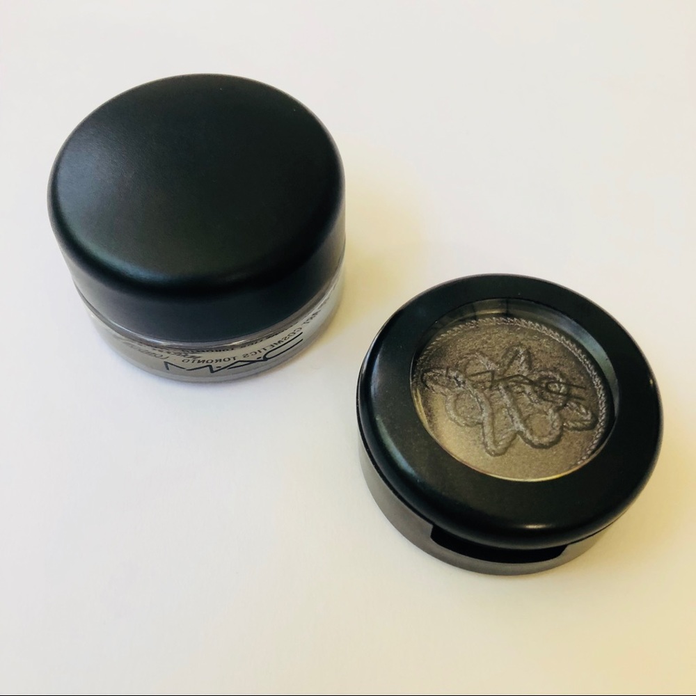 MAC Cosmetics Eyeshadow Single & Pro Longwear Pot